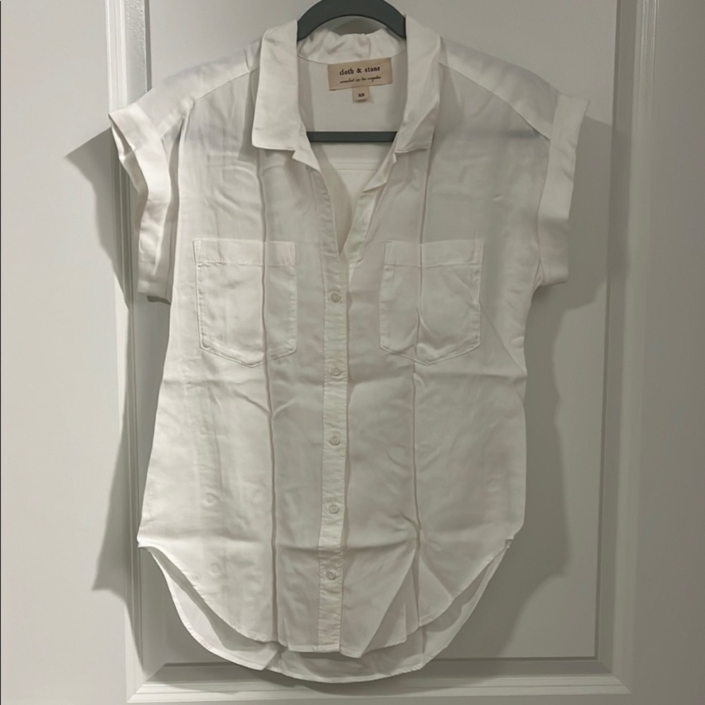Cloth & Stone White Button-Up Shirt